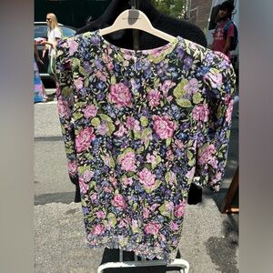 ‘80s sheer blouse XL, can we worn as dress